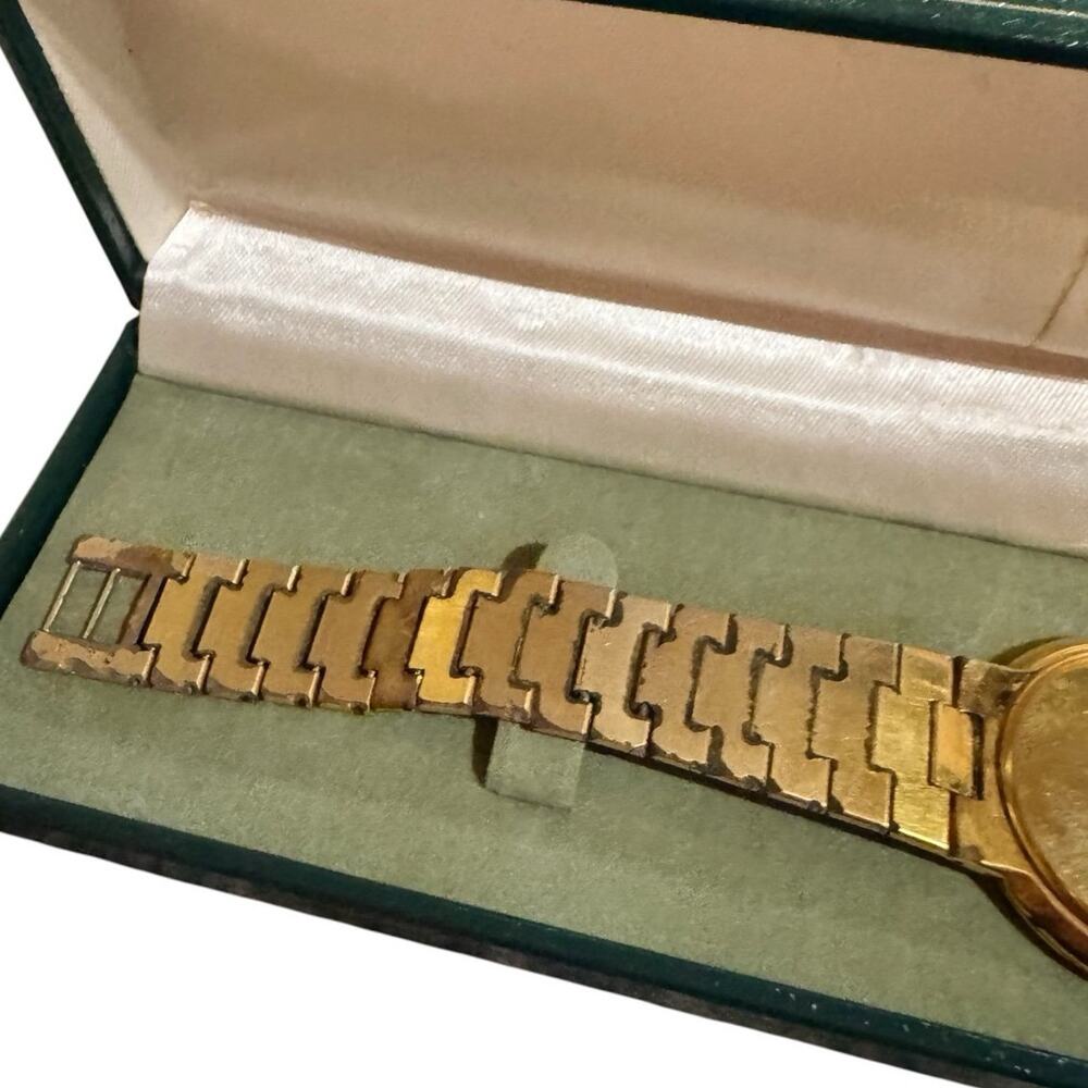 Vintage Gucci 3000M Gold Tone Swiss Quartz Watch w/ Box - Picture 7 of 11